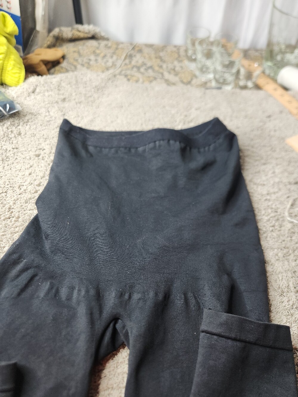 Women's Assets Shaping Leggings - Black - M - Picture 4 of 9